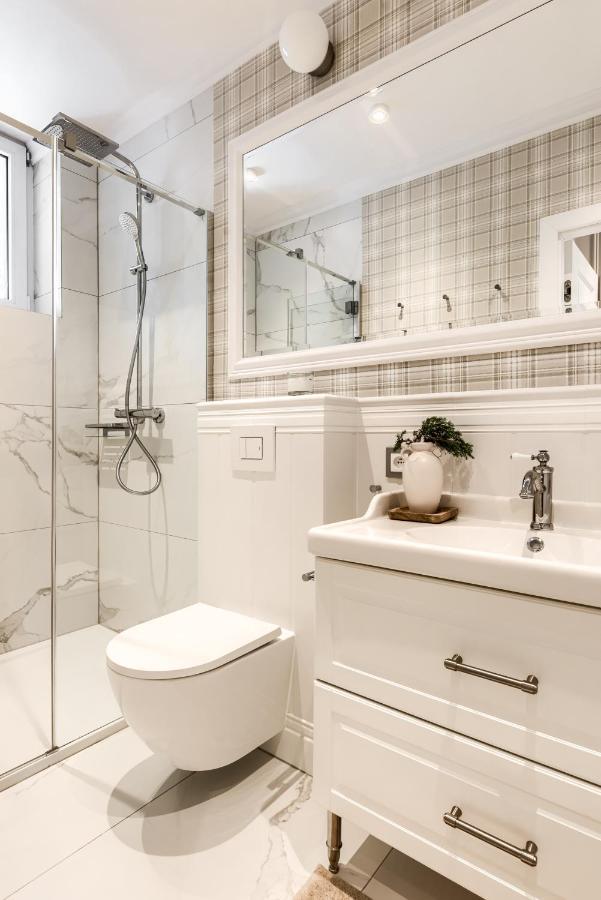 Apartament Kasprusie 39 *
