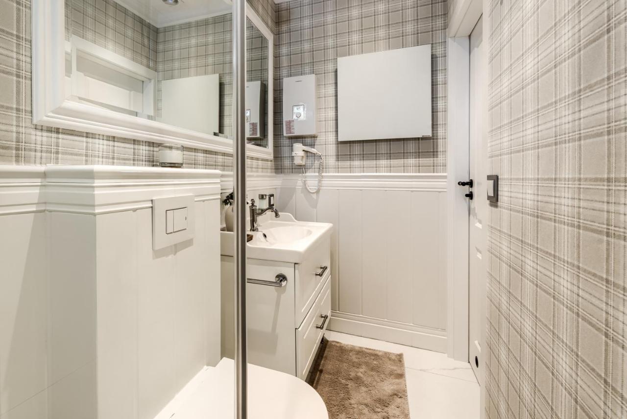 Apartament Kasprusie 39 *